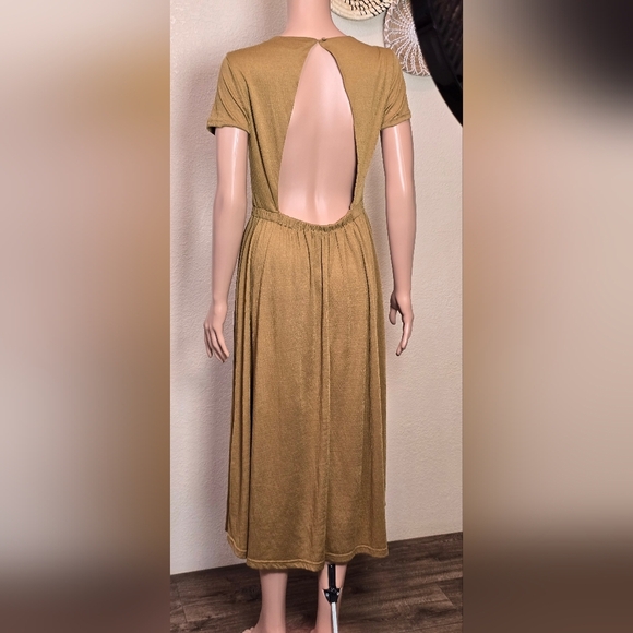 Free People Beach Audrina Maxi dress. Size Medium - Picture 10 of 10